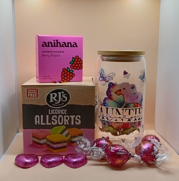 A Little Treat For Auntie Gift Box